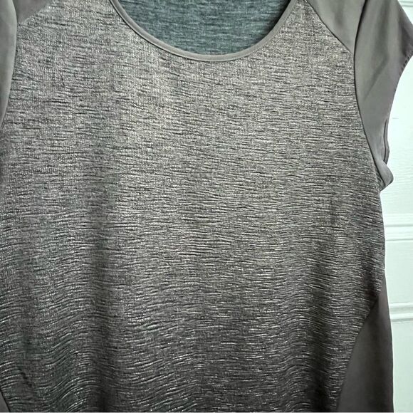Apt.9 Satin Gray Metallic Lightweight Crewneck Stretchy Blouse  S - Picture 2 of 4